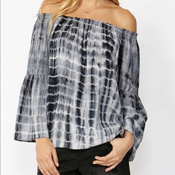 Decjuba Off Shoulder Tie Dye Top - Picture 1 of 8